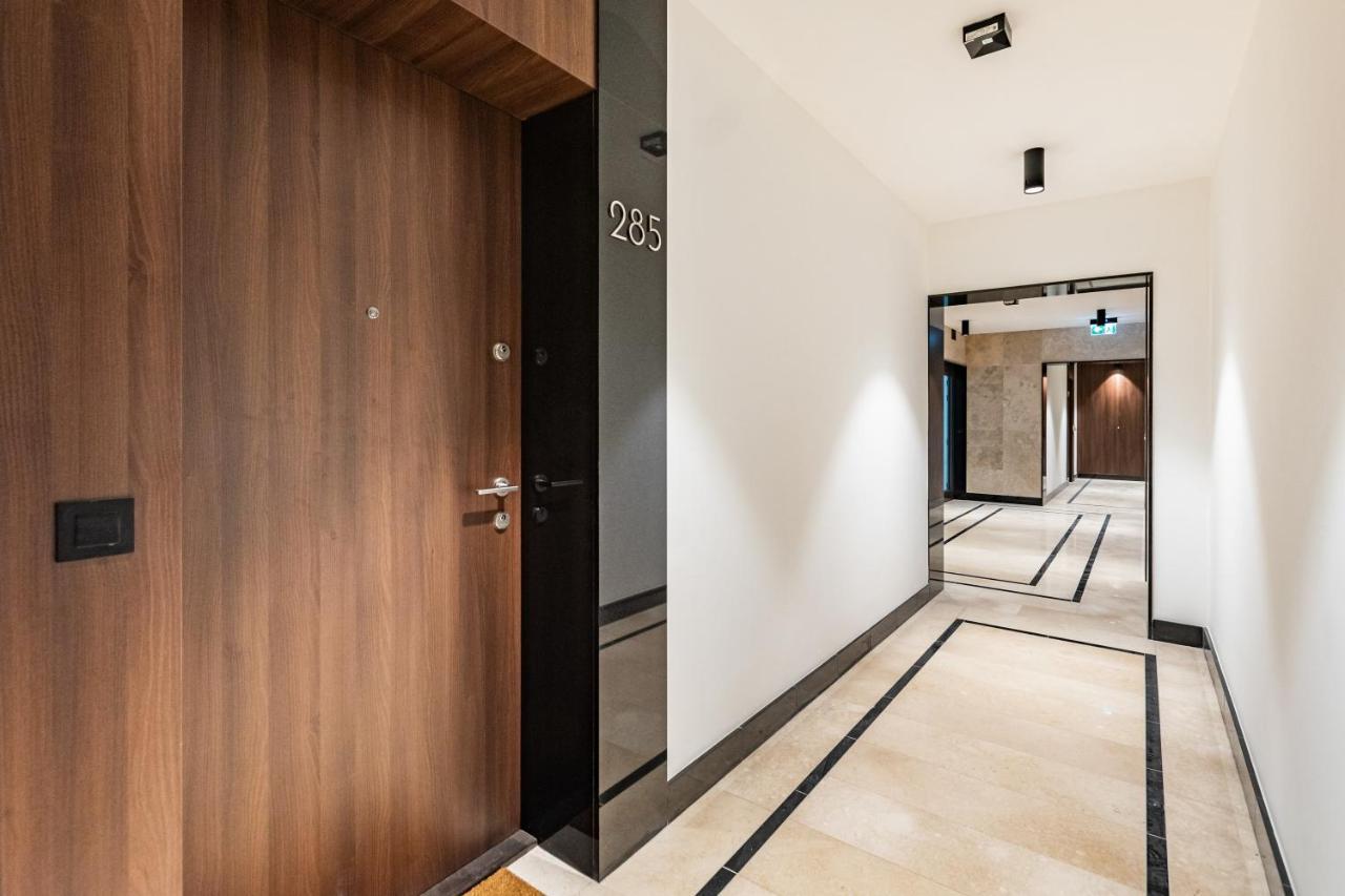 Bg Premium Apartments Mennica Residence Варшава Экстерьер фото